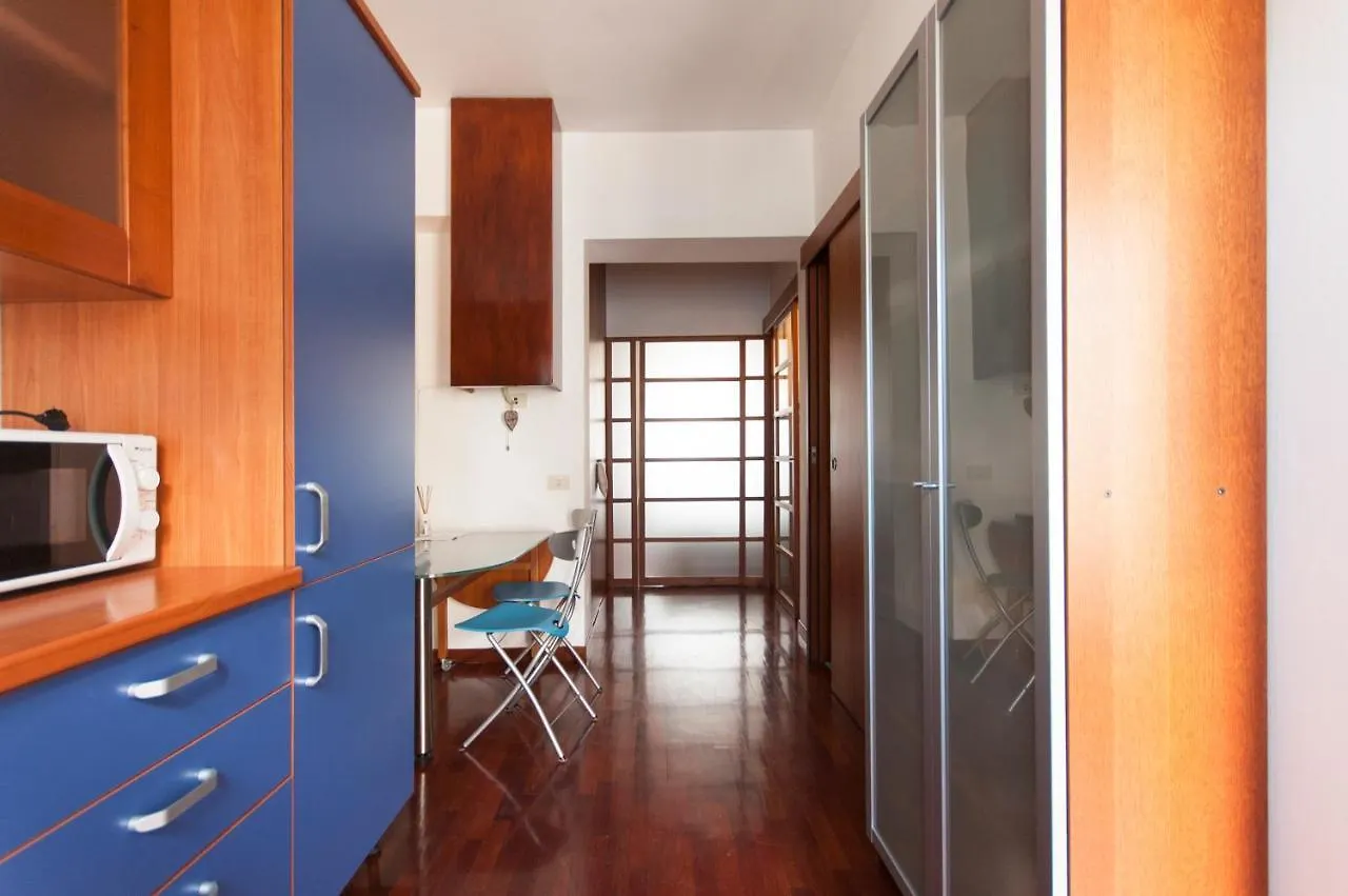 Apartment De Angeli Cozy Apartment- Youhosty Milan Italy